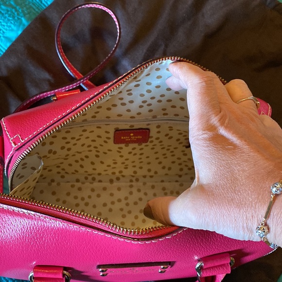 Kate Spade Hot Pink crossbody bag - Picture 4 of 6